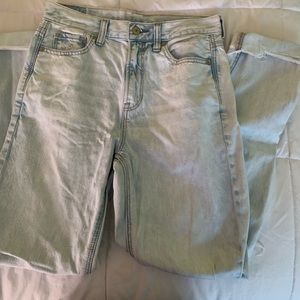 American Eagle Mom Jeans size 4 long